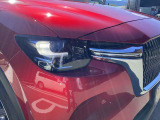 LEDヘッドランプ装備・消費電力が少なく明るいので夜間走行も安心して運転出来ます。