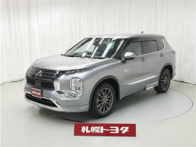 アウトランダー PHEV 2.4 P 4WD 