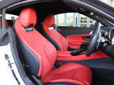 新車登録時からの36ヶ月間以内のメルセデスケア(メーカー保証)につきましては名義変更後に継承手続きいたします。故障の修理、メンテナンスサービスを新所有者の方が全国の正規販売店にてサービスを受けられます。