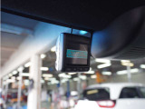 ◆前後ドライブレコーダー付き◆映像・音声などを記録する自動車用の装置です。もしもの事故の際の記録はもちろん、旅行の際の思い出としてドライブの映像を楽しむことができます。