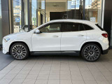 GLAクラス GLA200d 4マチック AMGラインパッケージ 4WD 