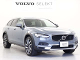 「VOLVO SELEKT CAR]は車歴や走行距離、さらに内外装・機関において、厳格な基準をクリアしたボルボ認定中古車です。