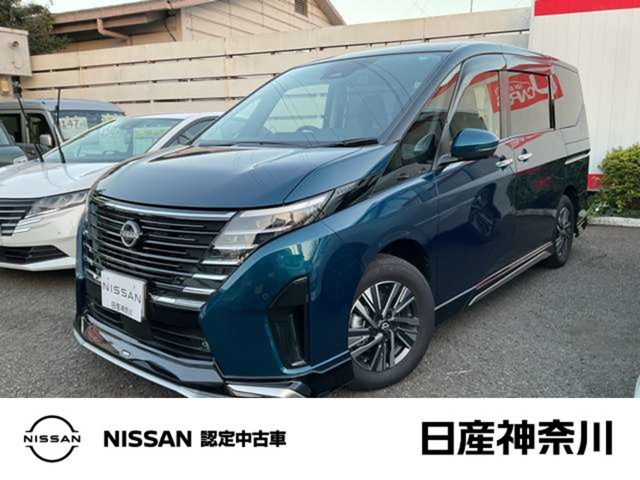 セレナ 1.4 e-4ORCE ハイウェイスターV 4WD