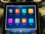 新しくなったセンターコンソールはスマートフォンを操作するような感覚でナビから車両の設定までが可能です。