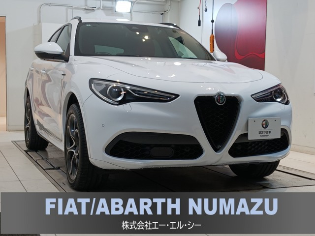 ステルヴィオ 2.0 ターボ Q4 ヴェローチェ 4WD 