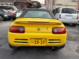 お客様が今お乗りのお車を下取りまたは買取させて頂くことも可能です。すぐに金額を算出しお伝え致しますのでお気軽にお問い合わせ下さい。