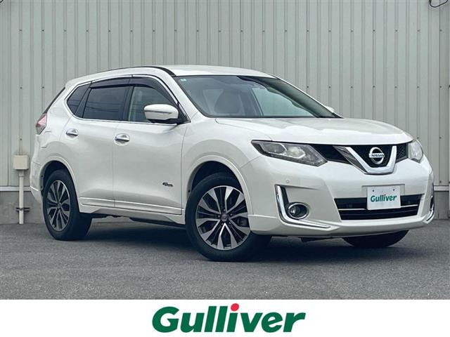 エクストレイル2.0 モード・プレミア ハイブリッド4WD 本革シート