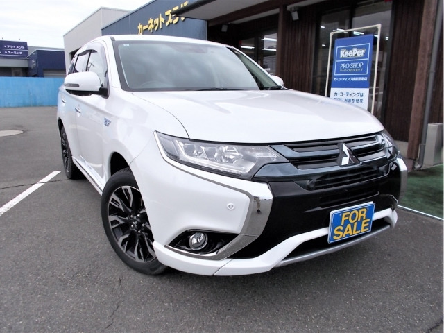 三菱 アウトランダーPHEV 