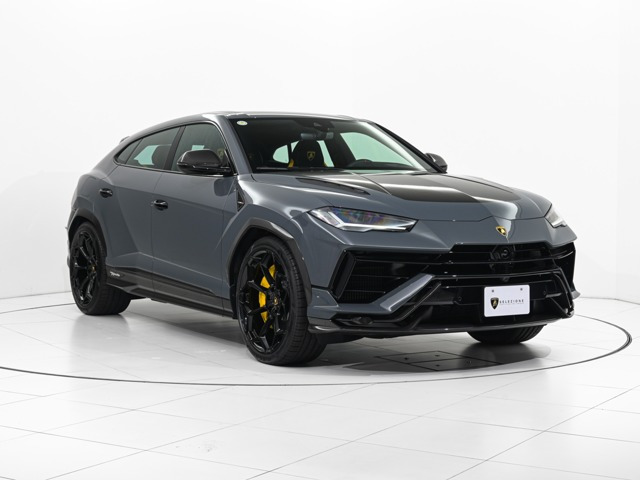 ウルス ペルフォルマンテ 4WD 