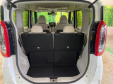 『車を購入した後の車検やメンテナンス、キズを直す板金、事故受付まで承ります。愛車についてのご相談はすべて当店にお任せください。』