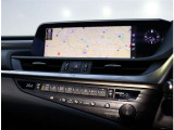 『1台』のお車に対して、3名体制で日々議論を重ね仕入れを行っております。