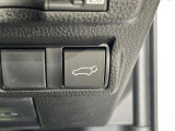 【パワーバックドア】スマートキーや運転席のボタンを押すだけでリアゲートが自動で開閉します!荷物を持っている時や、高い位置にあるバックドアを閉める際に便利な機能です♪
