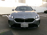 群馬BMWプレミアムセレクション館林は認定中古車販売のスペシャリストとして品質へのこだわり、特に喫煙歴の無いだれもが気持ちよく購入検討いただける車両を展示しております。遠方からもお問い合わせください。
