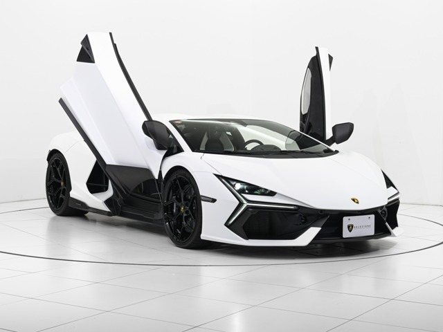 レヴエルト6.5 4WD