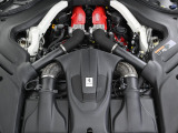 3.9L・V8ツインターボエンジンをフロントに搭載しております。