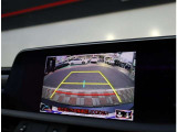 お車選びをお楽しみ頂けるよう、在庫車の展示スペースを十分に確保しております。