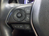 ステアリングスイッチ装備!運転しながら手元でオーディオの操作などができます。