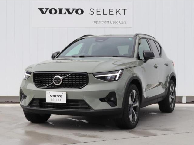 XC40ウルトラ B4 AWD ダークエディション 4WD