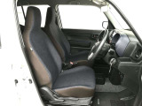 【運転席パワーシート】運転手にあったシートパターンに調整可能です。