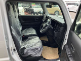 運転席、助手席共に綺麗です!