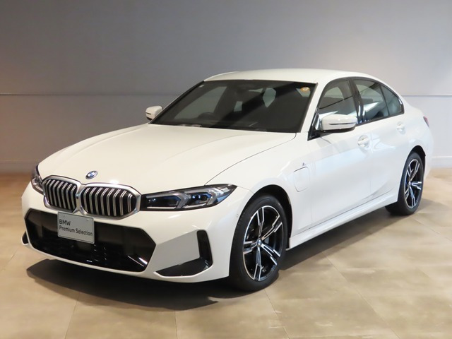 3シリーズセダン330e Mスポーツ