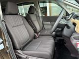 内装も走行距離の割にですが、比較的キレイです。