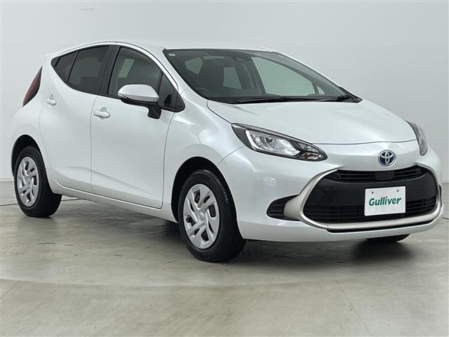 アクア1.5 G E-Four 4WD修復歴無し