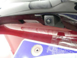 バックカメラが付いているので後方確認が非常にしやすいです。今や運転初心者も熟練者も必須装備!ついていて損はないですね♪