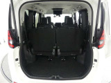 広々としたラゲージスペースを備えています。大きなものや長さのある荷物もしっかりと積み込めます。