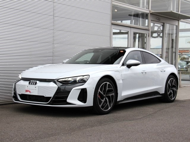 e-tron GT クワトロ4WD