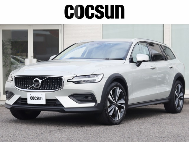 V60クロスカントリーB5 AWD プロ 4WDワンオーナー harman/kardonプレミアムオ
