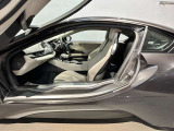 i8