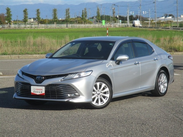 カムリ2.5 G E-Four 4WD