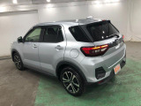 痛みの出やすい運転席シートの角、フロアマット、座面、ともに良好です