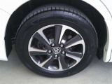 純正16インチアルミホイール!ボディにバッチリ合ってます!