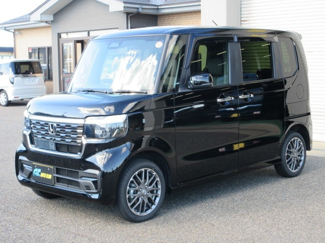 N-BOXカスタム ターボ 4WD 