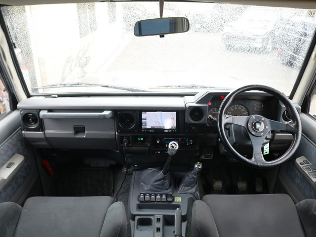 トヨタ ランドクルーザー70 4.2 ZX ディーゼル 4WD の中古車詳細