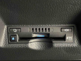 ETCカードを挿入することで高速道路を利用する際の支払いがキャッシュレスになったり、ETCスマートインターチェンジが利用できたり、とても便利なアイテムです!保証は修理保証のみとなります。
