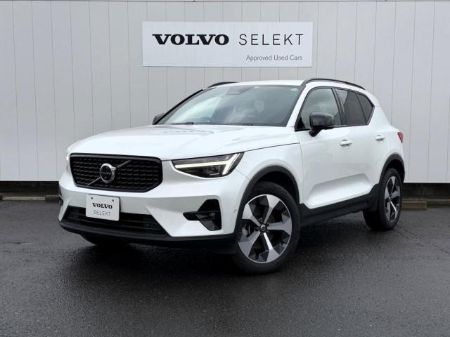 XC40アルティメット B4 AWD ダークエディション 4WD