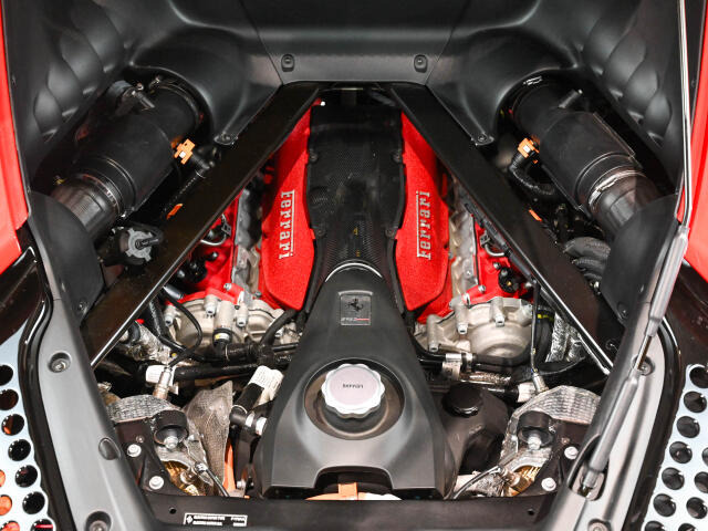 フェラーリ SF90ストラダーレ F1 DCT E 4WD の中古車詳細 (900km