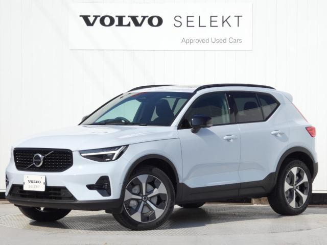 XC40ウルトラ B4 AWD ダークエディション 4WD