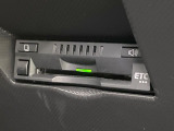 【ETC】高速道路の料金所をストレスなく通過!話題のスポットやサービスエリアに多い「スマートIC」利用時は必須のアイテムです。当店でセットアップを実施、ご納車当日からすぐにご利用いただけます!