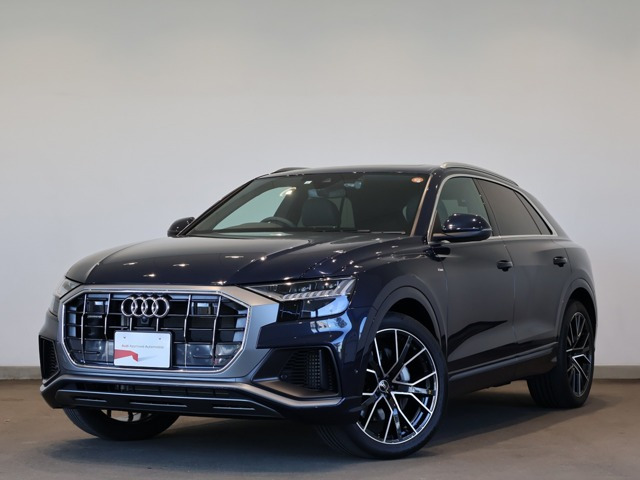 アウディ Q8 