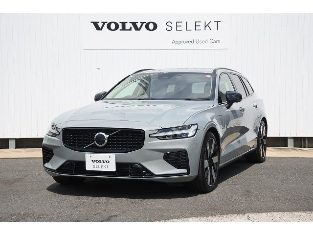 V60ウルトラ T6  AWD プラグインハイブリッド 4WD