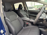 しっかりとした造りのシートで運転も快適に♪