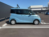 コンパクトなボディでどの年代の方にも乗りやすいお車になっております☆
