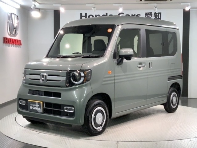 N-VANファン ターボ 4WD