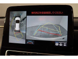 車両を上から見たような映像表示するパノラミックビューモニター付き!