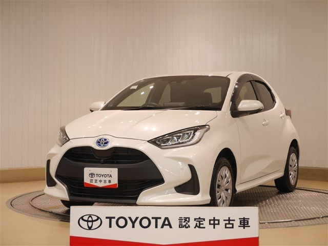 ヤリス1.5 ハイブリッド G E-Four 4WD