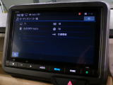 CD、DVD、Bluetooth、AM、FM、AUX、スマートフォン接続ができます。
